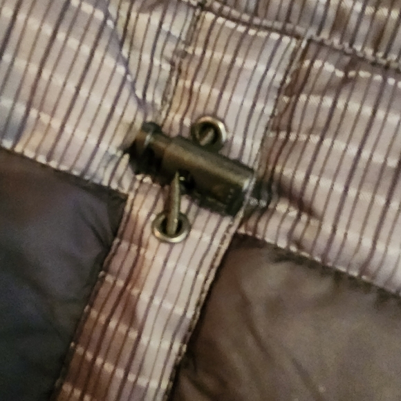 The North Face Gray/Black Goose Down Puffer Vest Size M Zip Pockets Cinch Waist - Picture 9 of 15